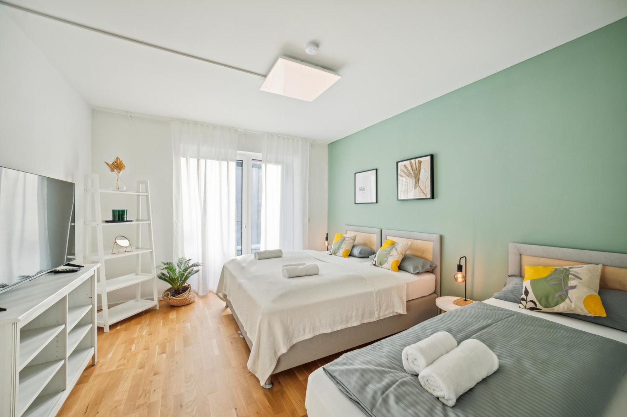 באיירוט Sali Homes R4 - High-Quality Apartment With Terrace מראה חיצוני תמונה